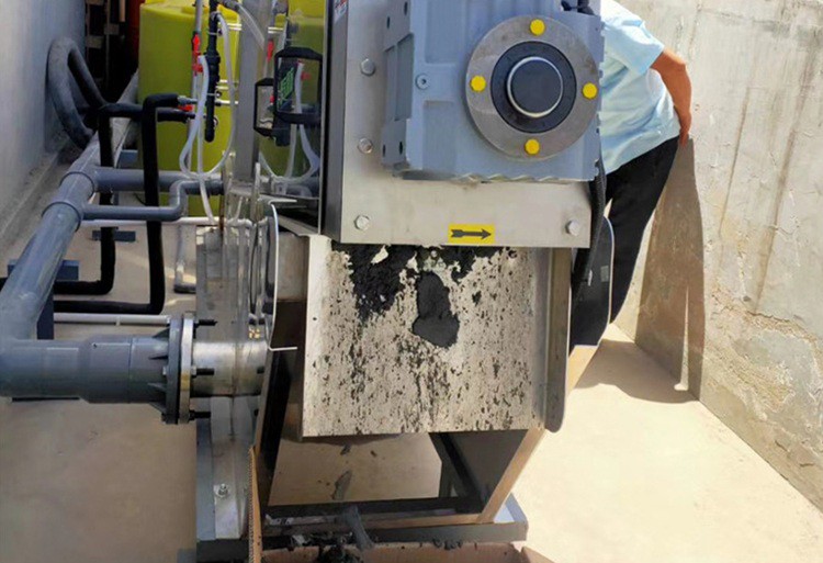 Phosphorus Removal Function of Sludge Dewatering Machine